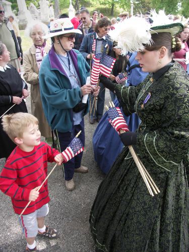 AP Allison Michaels at Memorial Day ceremonies in Milwaukee.