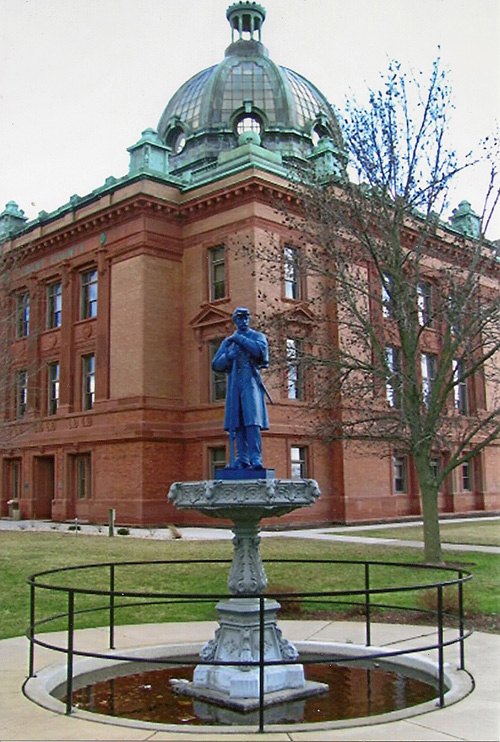 Civil War monument in Lancaster, Wis. courthouse square