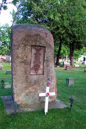 GAR memorial at Pine Grove Cemetery